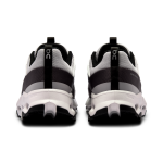 On Cloudhorizon, kvenna - Image 4