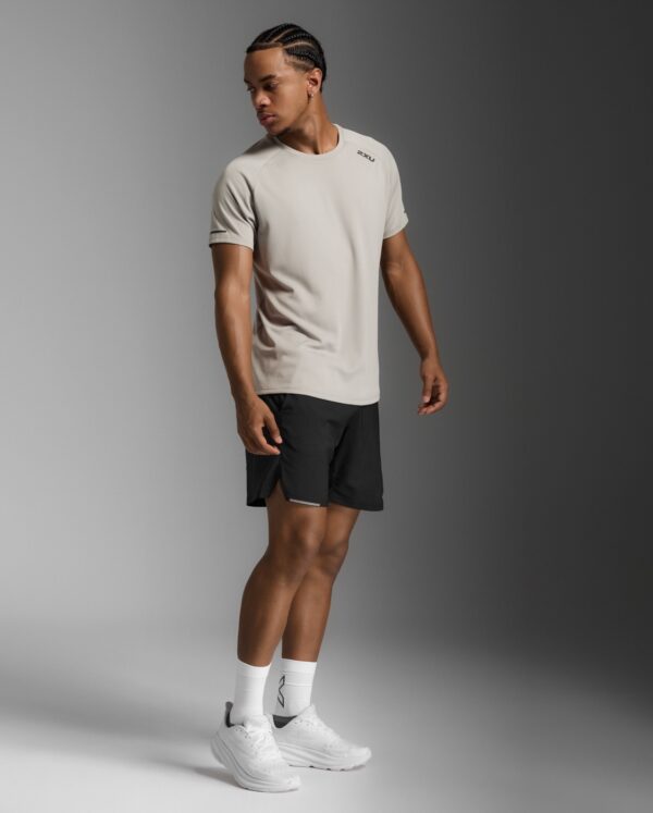 2XU Aero Stuttermabolur, Karla - Image 6