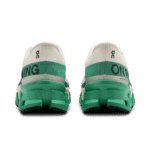 On Cloudmonster Hyper, karla - Image 3