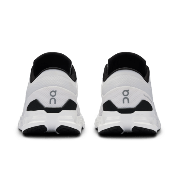Small PNG-3ME30040791-cloud_x_4-fw24-ivory_black-m-g5 ON Cloud X 4, karla - Image 5