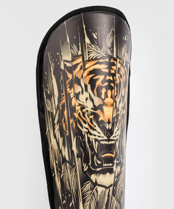c7d23d754ba3d20718ab1643cffab7c2b329d2f1_VENUM_05381_117_03 Venum Tiger Kids Shin Guards - Image 4