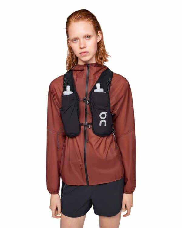 Create Small JPG-2UE10372795-soft_flask_0.5l-fw24-translucent_black-u-4x5-tr-g2 On Soft Flask 0.5L - Image 5