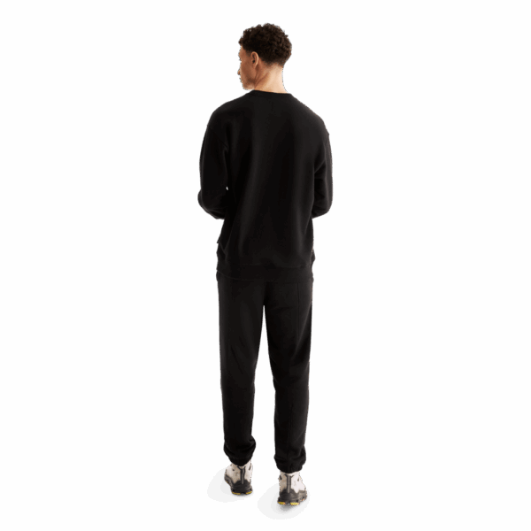 On Club Crew, karla - Image 3