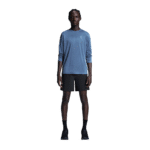 On 7" Performance Shorts, Karla