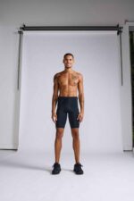 2XU Aero Mesh Compression Shorts, Karla - Image 2