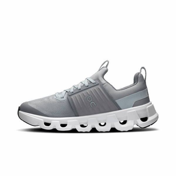 On Cloudswift, unglinga - Image 6