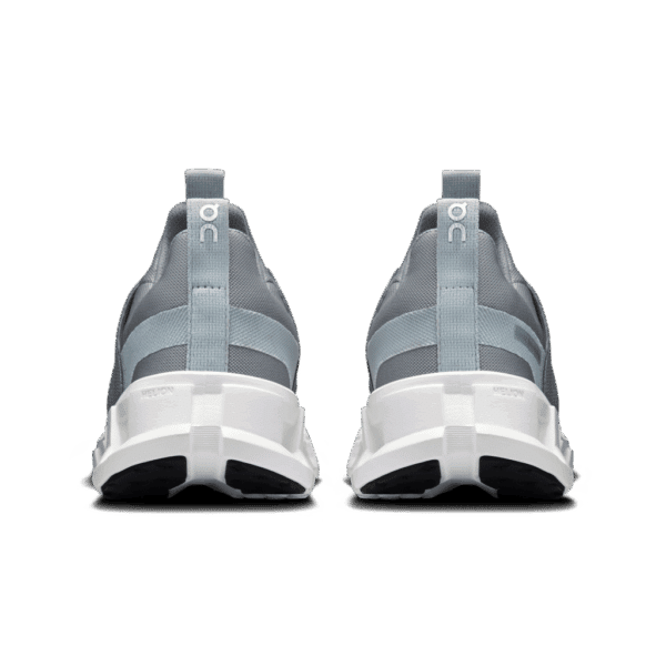 On Cloudswift, unglinga - Image 2