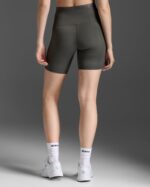 2XU Form Stash Hi-Rise Bike Short, stuttbuxur kvenna - Image 5