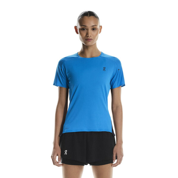 1WE10310267-performance-t-ss25-malibu_navy-w-1x1-tr-PLP On LS Performance-T, kvenna - Image 1