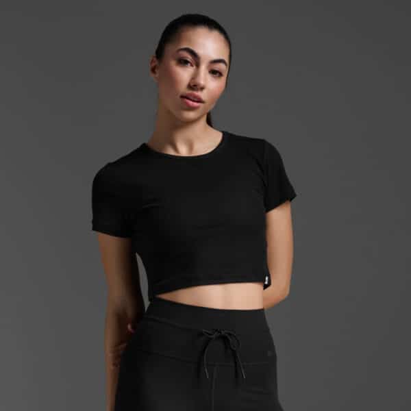 WR7413a_BLK-WHT_3 WR7413a 2XU Fluid Modal Rib Crop Tee bolur - Image 7