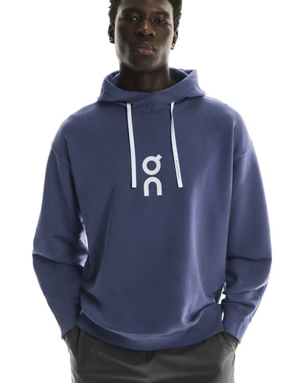 1ME10030584-club_hoodie-fw25-acai-m-4x5-tr-g3 On Club Hoodie hettupeysa, karla - Image 5