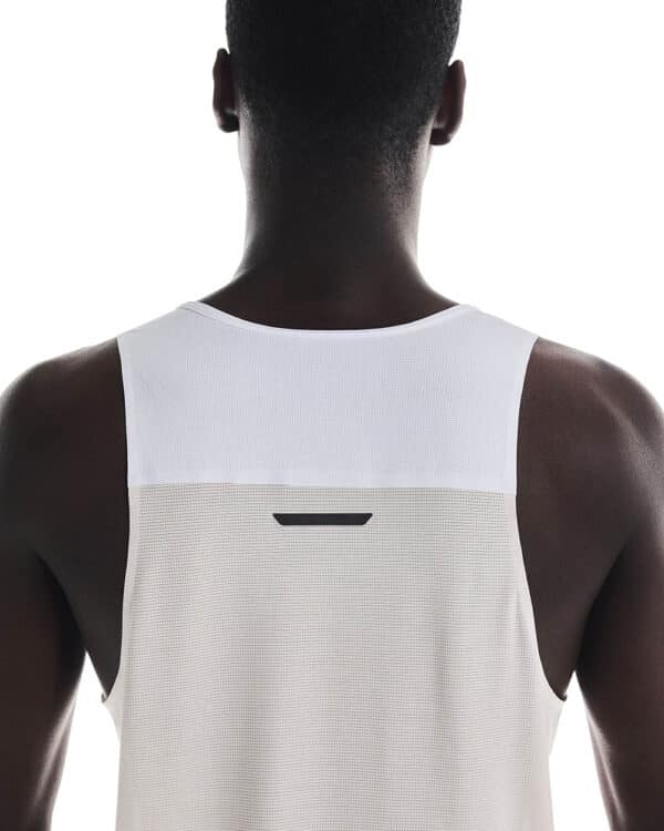 On Performance Tank, karla - Image 5