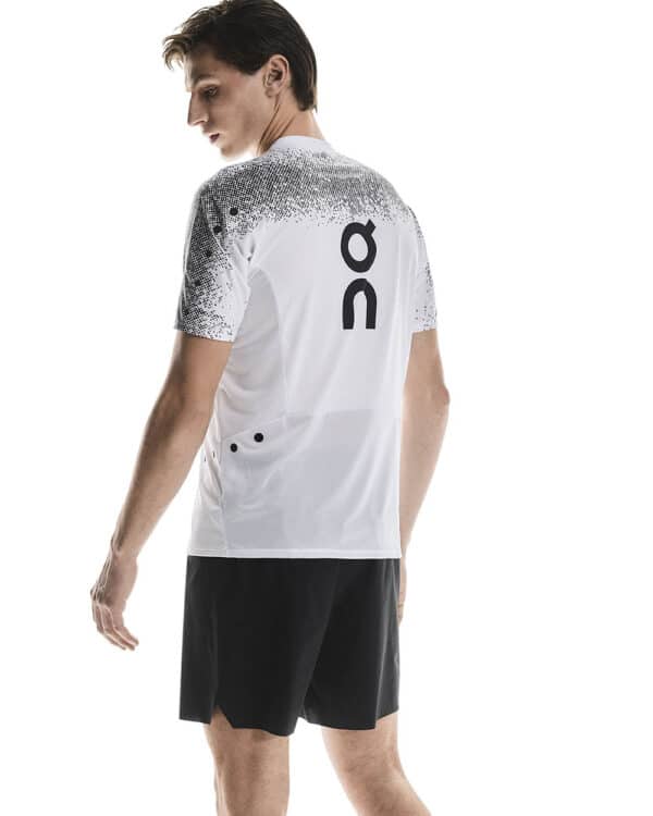 On Ultra Shorts, karla - Image 2