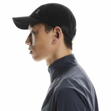 On Lightweight Cap, derhúfa