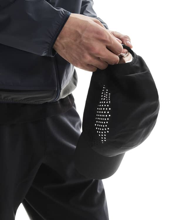 On Lightweight Cap, derhúfa - Image 6