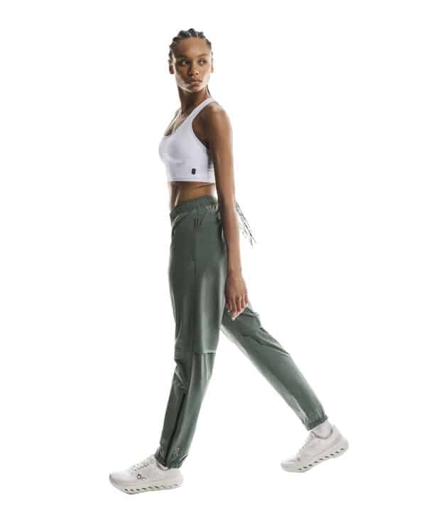 1WF10140153-core_pants-fw25-olive-w-4x5-tr-g3 On Core Pants, kvenna - Image 4