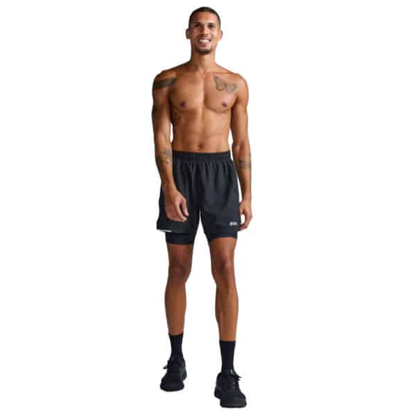 MR7351b_BLK-SRF_03-1x1 2XU Aero Mesh 2-in-1, 5" Short, karla - Image 1
