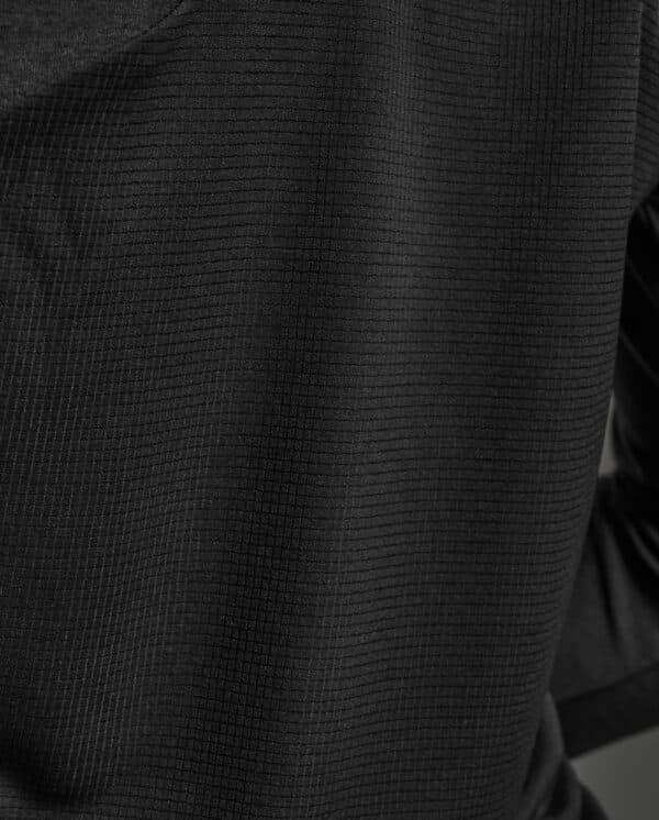 WR7245a_BLK-SRF_9 2XU Aero 1/2 Zip, hálfrennd peysa kvenna - Image 3