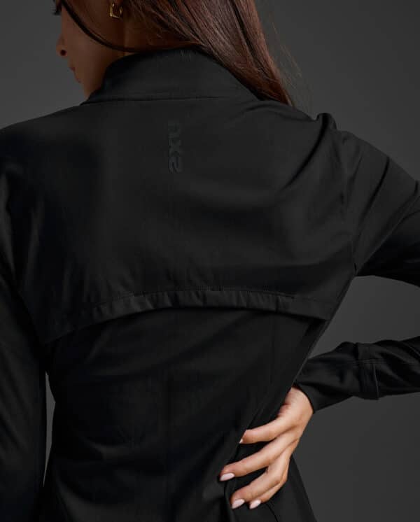 2XU Form Soft Touch Jacket, jakki kvenna - Image 17