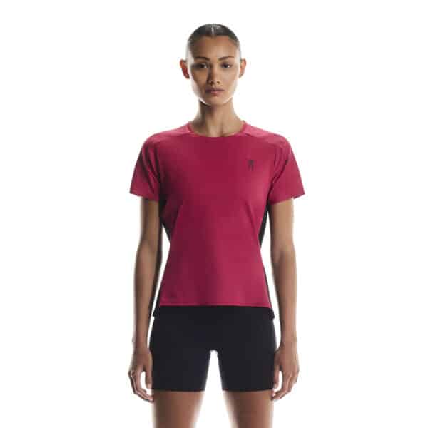 1WE10313554-performance_t-fw25-grenadine_black-w-1x1-tr-PLP On Performance-T, kvenna - Image 1