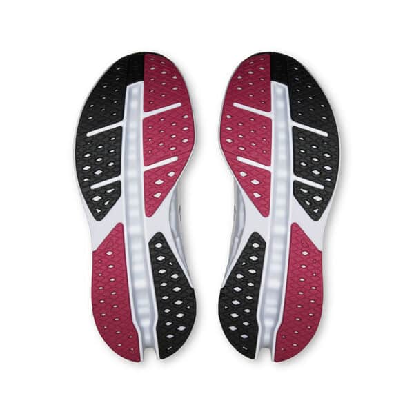 On Cloudsurfer Max, kvenna - Image 6