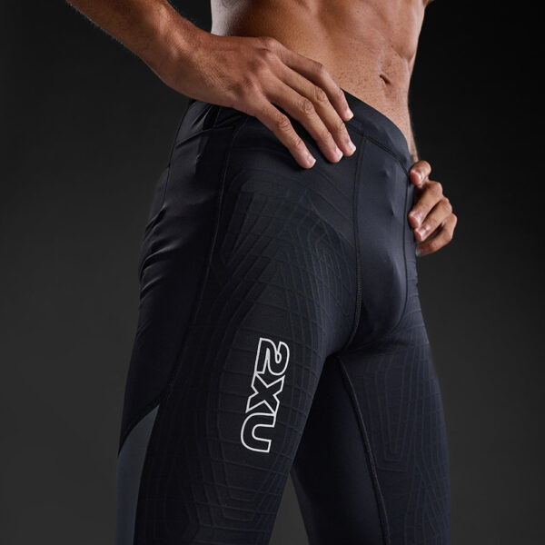 2XU Light Speed React Comp Short, stuttbuxur karla - Image 26