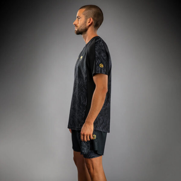 Venum x Chimaev Dry Tech, stuttermabolur - Image 3