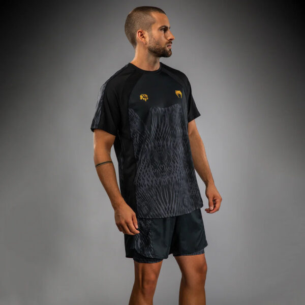 Venum x Chimaev Dry Tech, stuttermabolur - Image 2