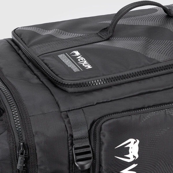 Venum Shockwave Convertible Sports Bag, íþróttataska - Image 6