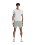 On Performance-T, stuttermabolur karla - Image 2