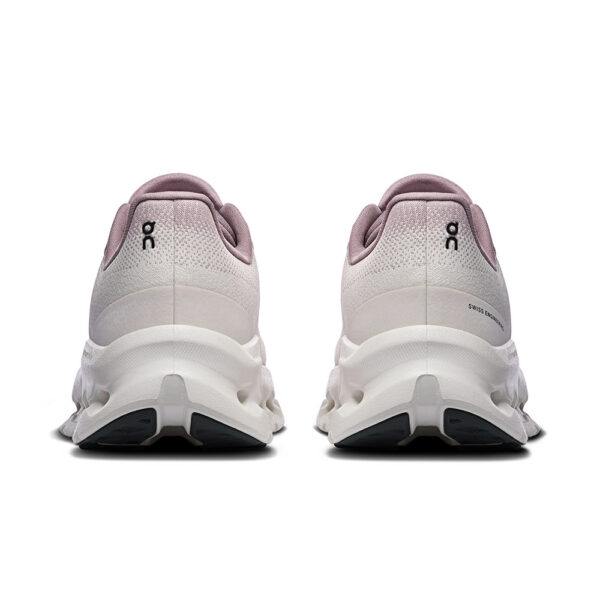 On Cloudtilt, kvenna - Image 4