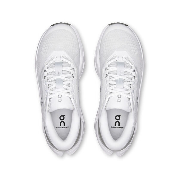 On Cloudrunner3, kvenna - Image 5