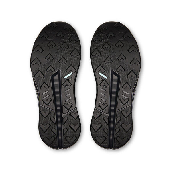 On Cloudhorizon2 WP, vatnsheldur kvenna - Image 6