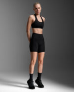 2XU Form Stash Hi-Rise Comp 4", stuttbuxur kvenna - Image 2