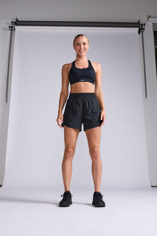 2XU Aero Mesh Medium Impact Bra, toppur kvenna - Image 11