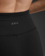 2XU Fluid Hi-Rise Flare Pant, buxur kvenna - Image 9