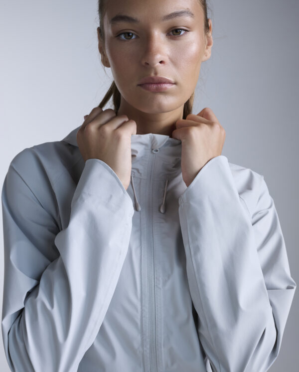 2XU Ignition Shield WP Jacket, vatnsheldur jakki kvenna - Image 3