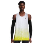 On Zero Singlet1, keppnisbolur karla