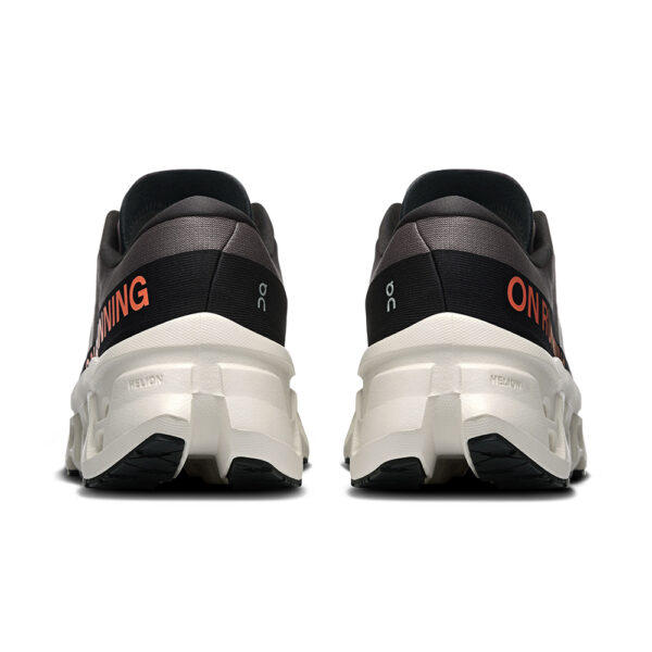 On Cloudmonster3, karla - Image 4