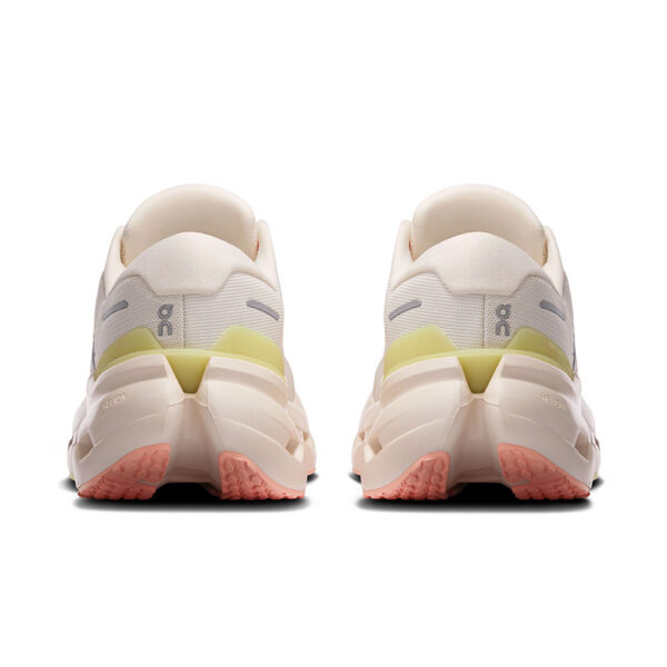 On LS Cloudrunner3, kvenna - Image 4